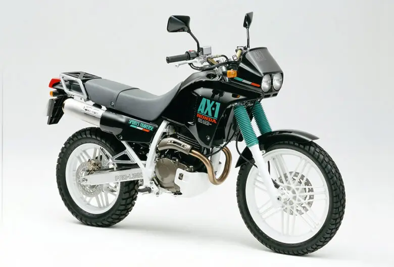 都市伝説級の「ホンダNX125」 年間生産計画はバイクブーム時代にしてわずか1500台!? |  【モトメガネ】バイク・オートバイ|自動車・クルマ|キャンプのニュース情報