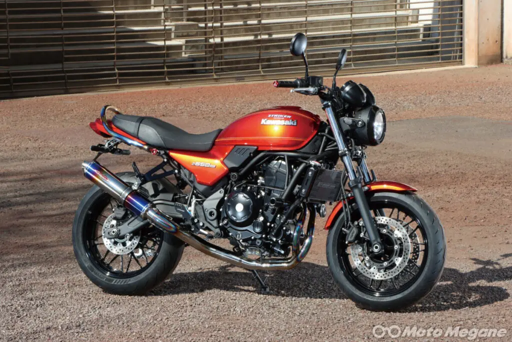 カワサキZ650RSをスポーティに楽しむ！STRIKERの新作マフラー＆ステップ |  【モトメガネ】バイク・オートバイ|自動車・クルマ|キャンプのニュース情報