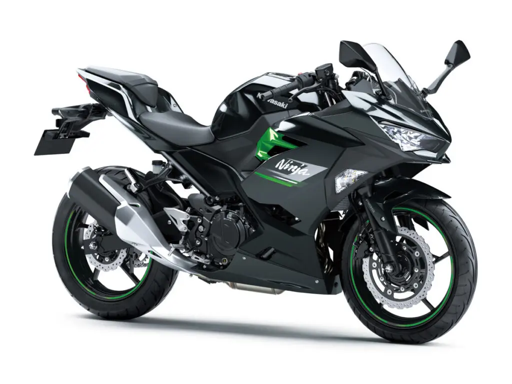 ライディング欲をさらに加速させるNinja 250/400/Ninja ZX-25Rに新モデル登場 |  【モトメガネ】バイク・オートバイ|自動車・クルマ|キャンプのニュース情報