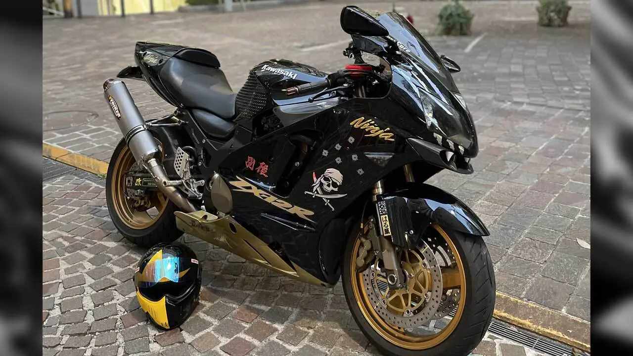 オーナーも惚れ込む文句なしの加速感！Ninja ZX12R【みんなのバイク】 |  【モトメガネ】バイク・オートバイ|自動車・クルマ|キャンプのニュース情報