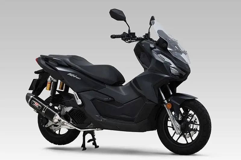 鼓動感あふれるサウンドが心地良い！ヨシムラからADV160用サイクロン登場 | 【モトメガネ】バイク・オートバイ|自動車・クルマ|キャンプのニュース情報