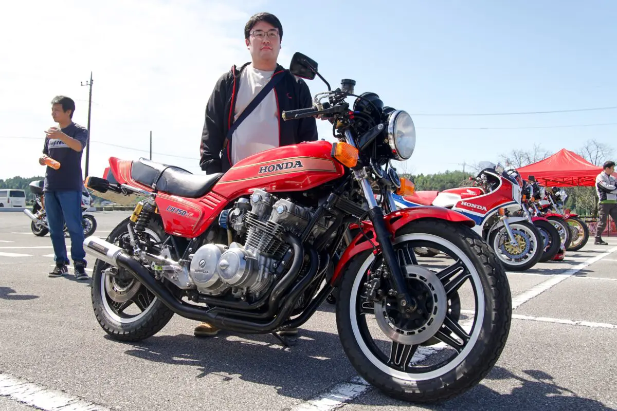 パーツが豊富でカスタムも楽しめる CB750F【みんなのバイク】 | 【モトメガネ】バイク・オートバイ|自動車・クルマ|キャンプのニュース情報