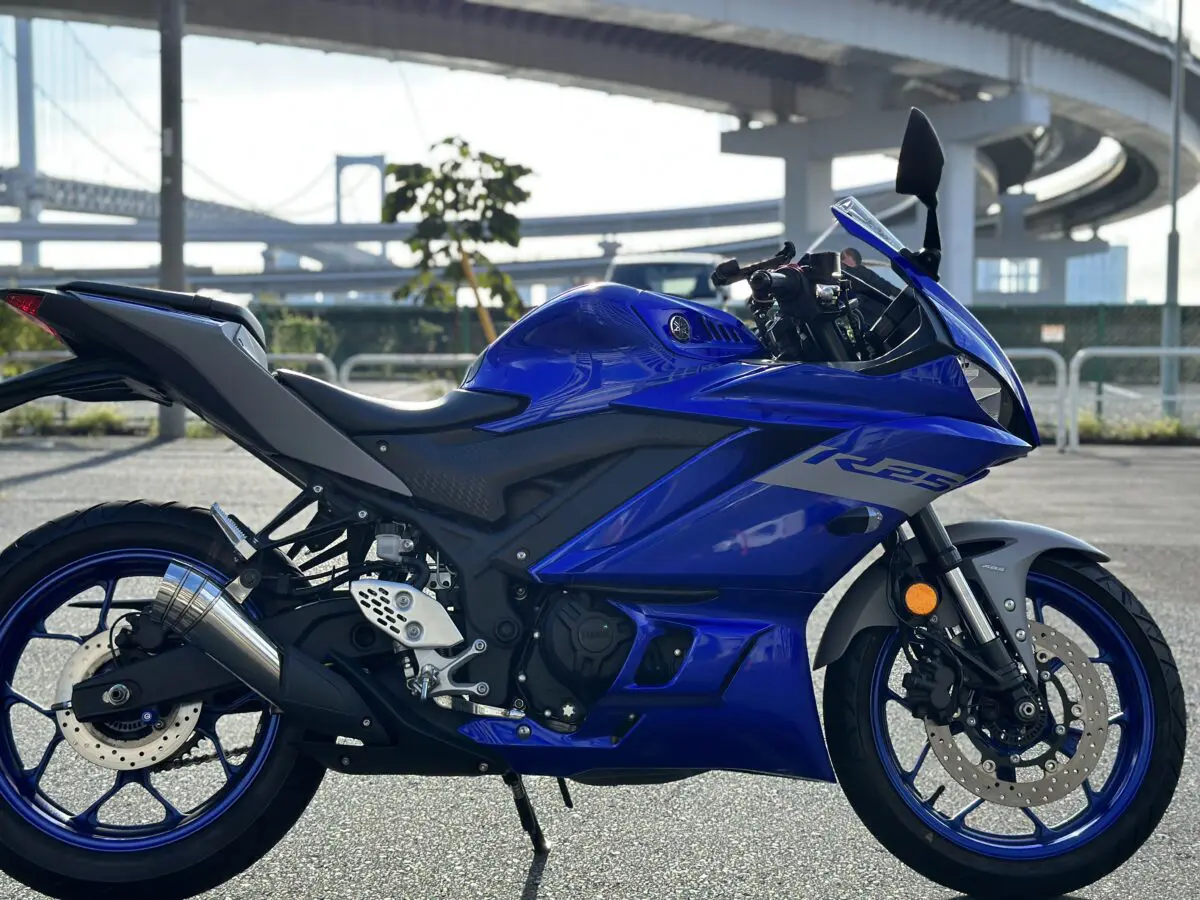 街中を気持ちよく走れる加速力 カスタムも楽しめるYZF-R25【みんなのバイク】 | 【モトメガネ】バイク ・オートバイ|自動車・クルマ|キャンプのニュース情報