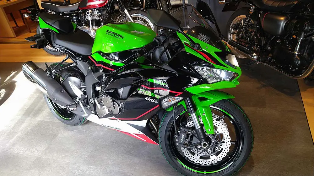 限定カラーに一目惚れ アナログタコメーターも魅力ZX-6R【みんなのバイク】 | 【モトメガネ】バイク ・オートバイ|自動車・クルマ|キャンプのニュース情報