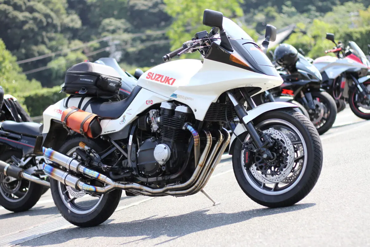 知らない人から「え!? それカタナ？」と言われてしまう… GSX750S3 | 【モトメガネ】バイク・オートバイ|自動車・クルマ|キャンプのニュース情報